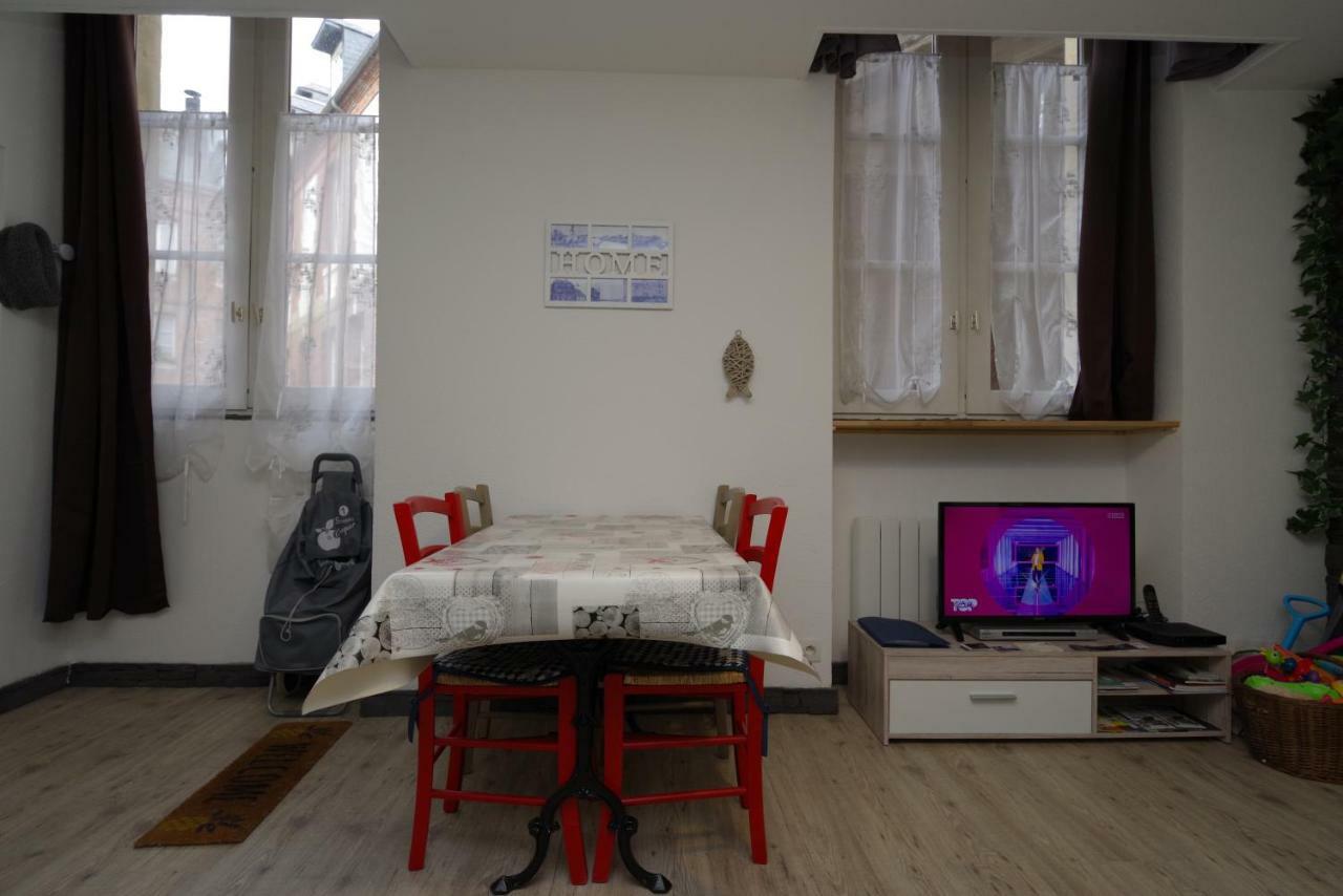 Appartement Le Phare Honfleur Exterior photo